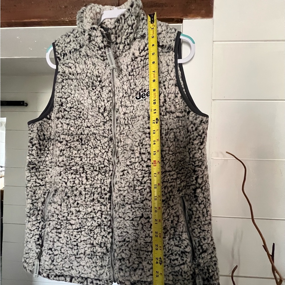 Jeep Women's Gray Sherpa Vest